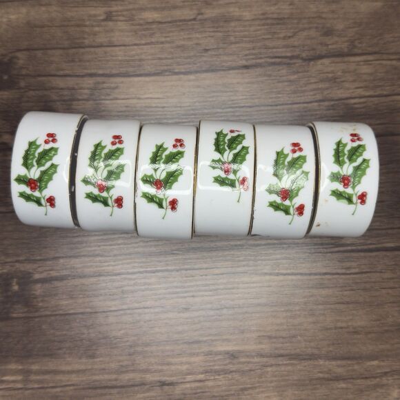 Christmas Holly Berry China Set With Lefton China Christmas Bell Item #7944 - Picture 9 of 9